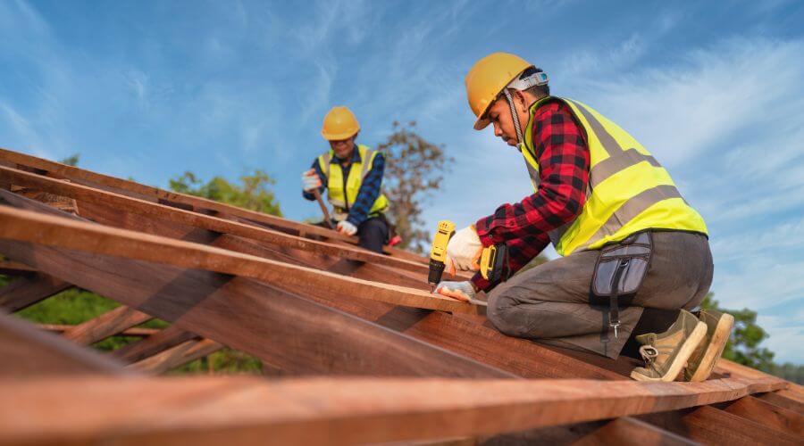 Professional gutter cleaning in Bryan, OH